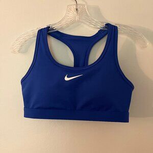 Nike Women's Swoosh Medium Support Padded Sports Bra Size Small